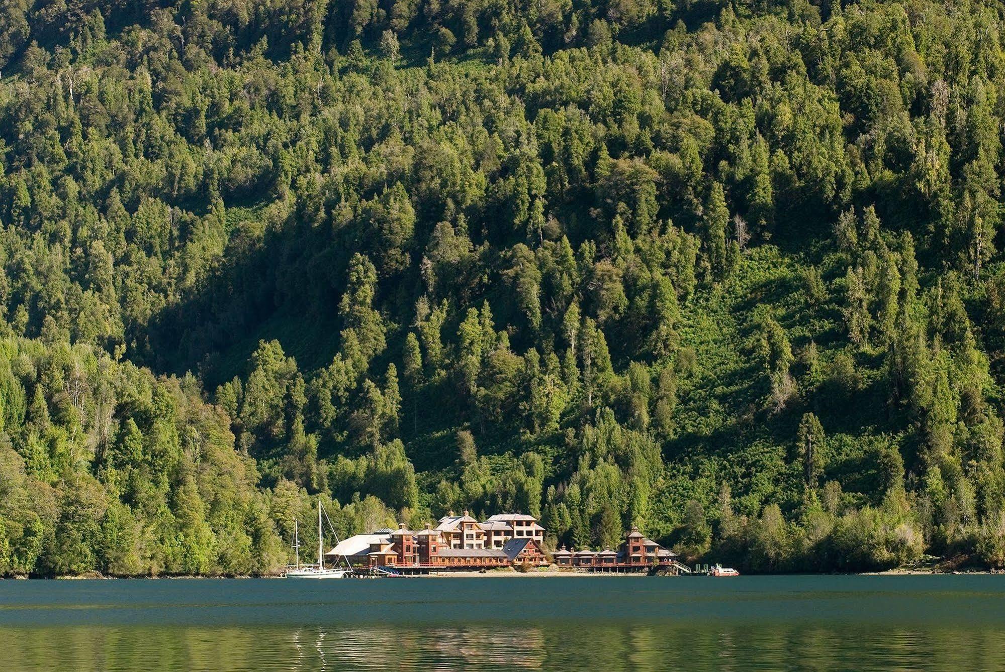 Puyuhuapi Lodge & Spa Kültér fotó