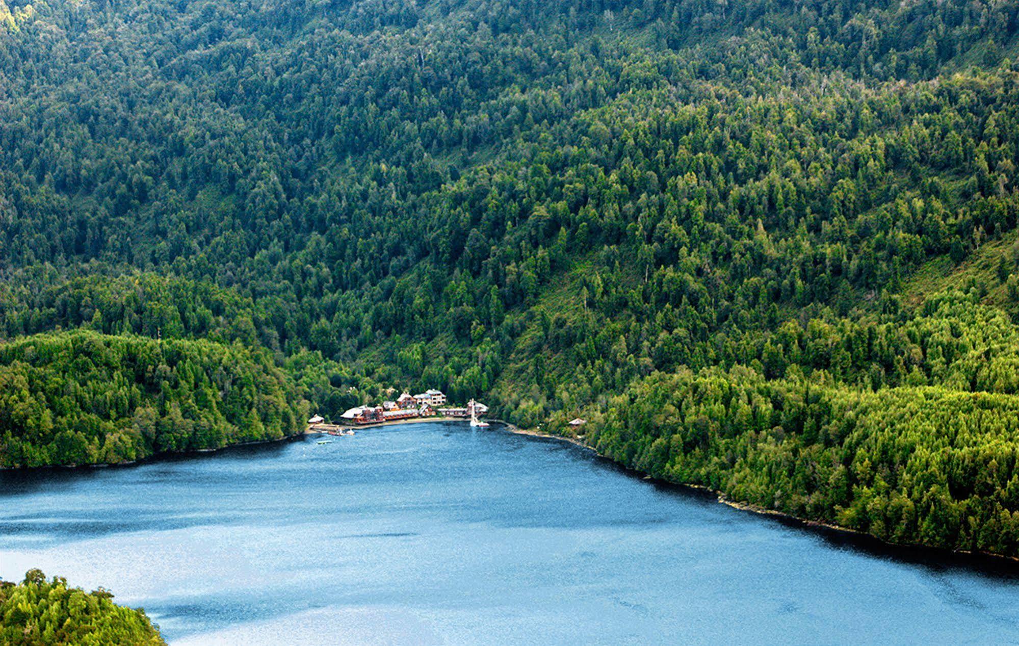 Puyuhuapi Lodge & Spa Kültér fotó
